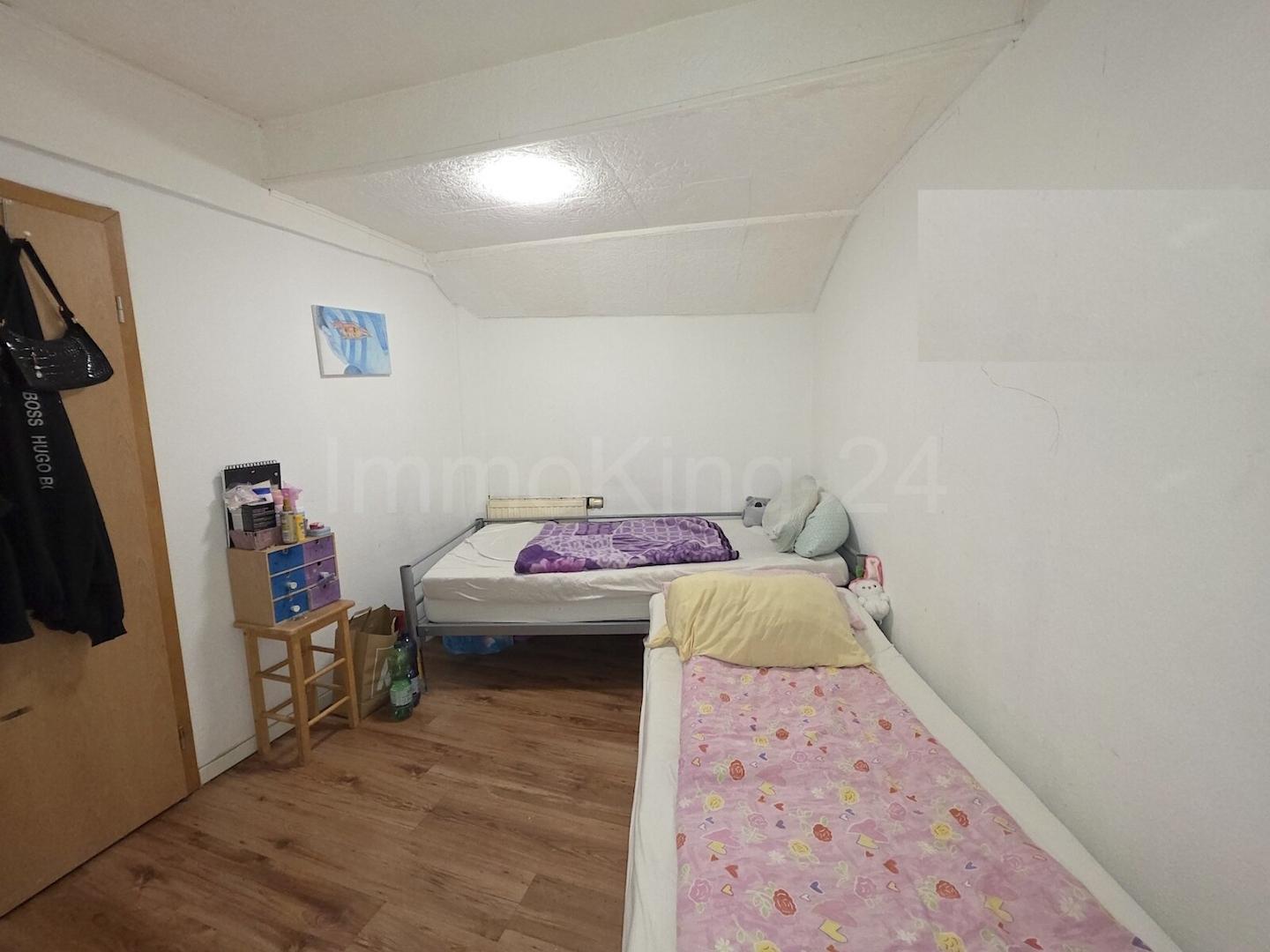 SCHLAFZIMMER 5