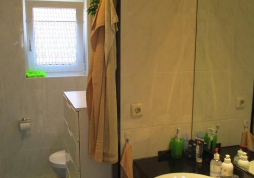 hochwertiges Badezimmer