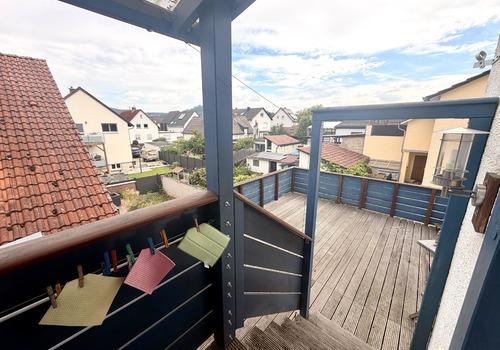 Zugang zur Terrasse aus Küche im OG