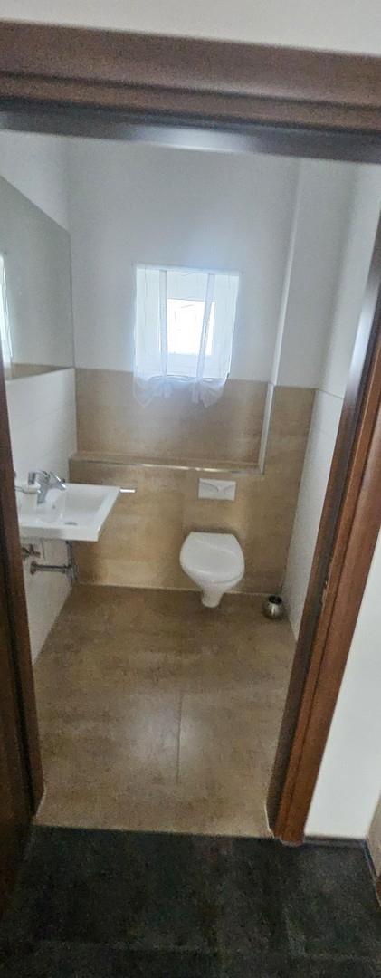 DG WC