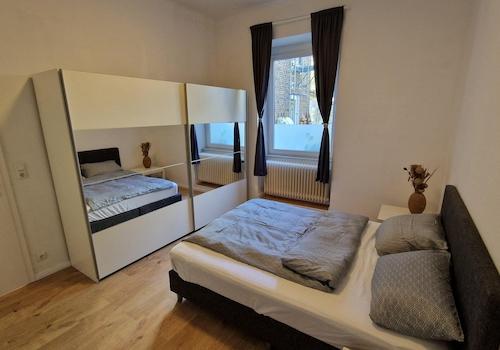 Schlafzimmer 2