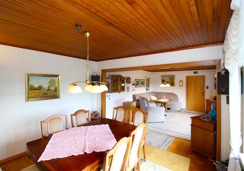Wohn- und Esszimmer