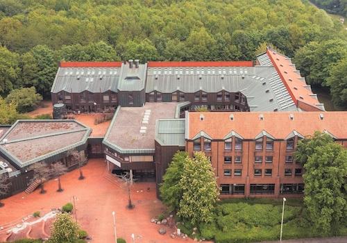 Aussenansicht Gebäudekomplex