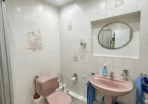 28 Badezimmer OG WE1