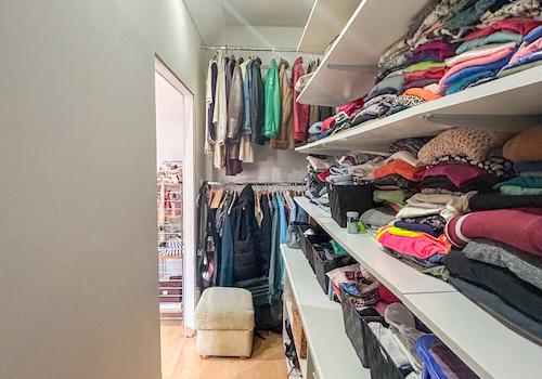30 begehbarer Kleiderschrank OG WE1