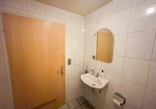 15 Gäste WC