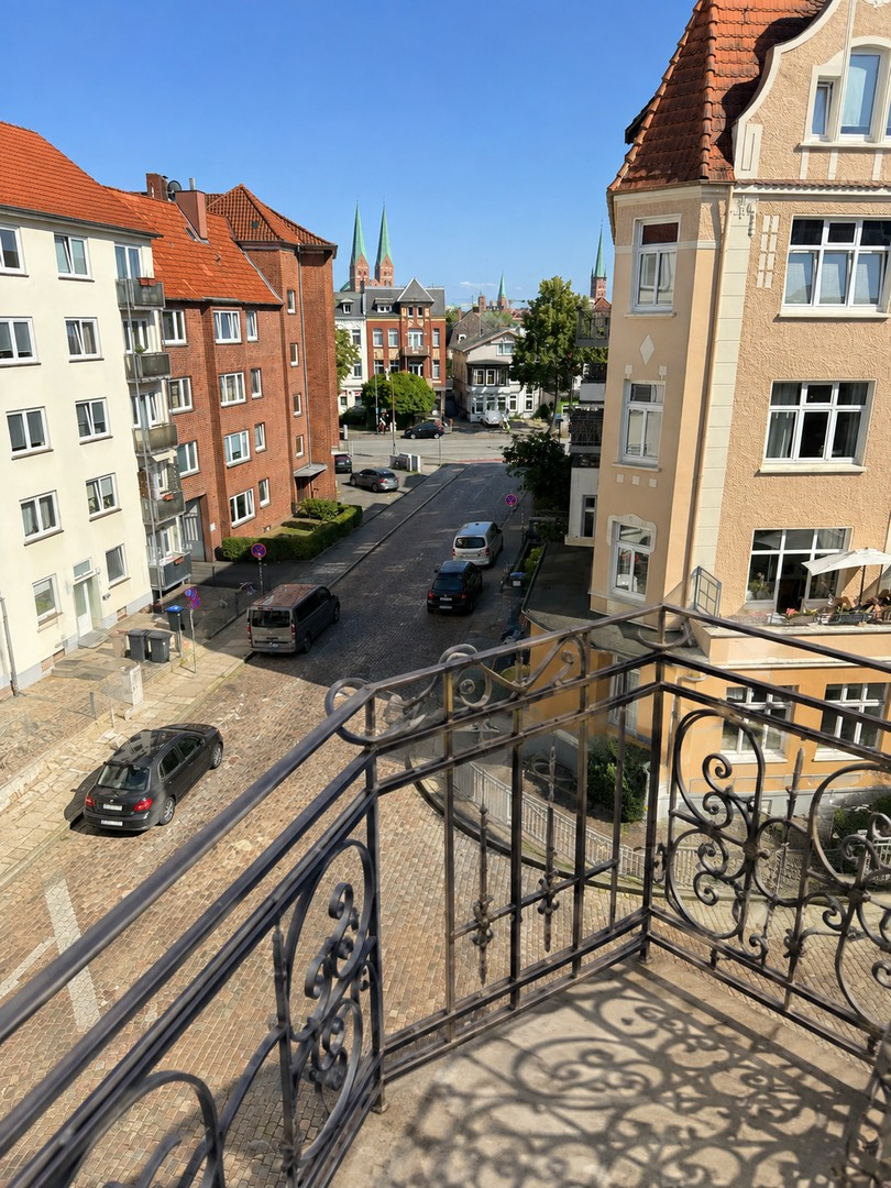 Balkon-Blick auf Lübeck