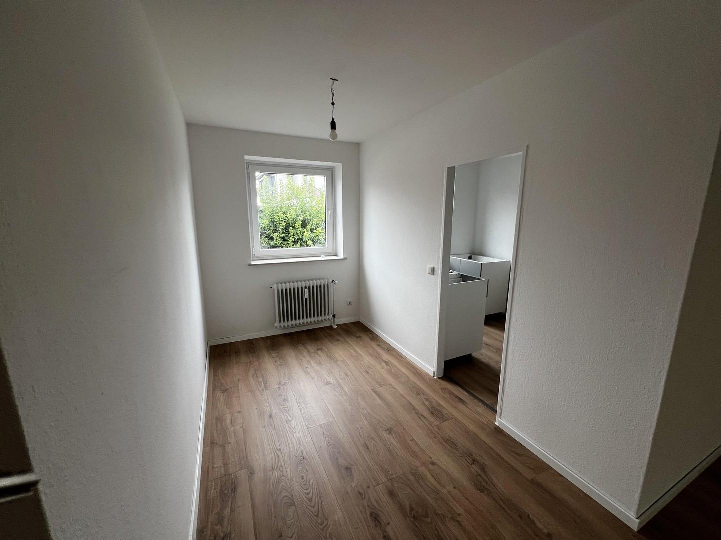 Essensbereich mit Küchenzugang