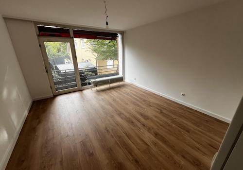 Schlafzimmer mit kl. Balkon
