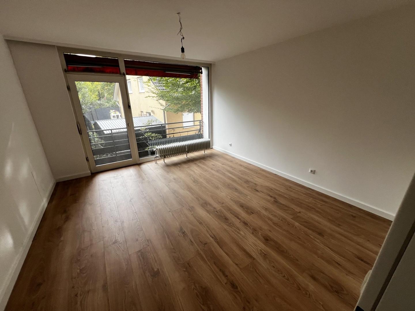 Schlafzimmer mit kl. Balkon