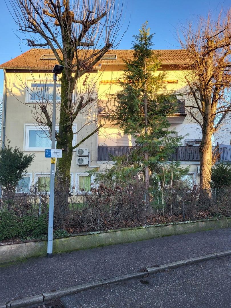 Haus Außenansicht