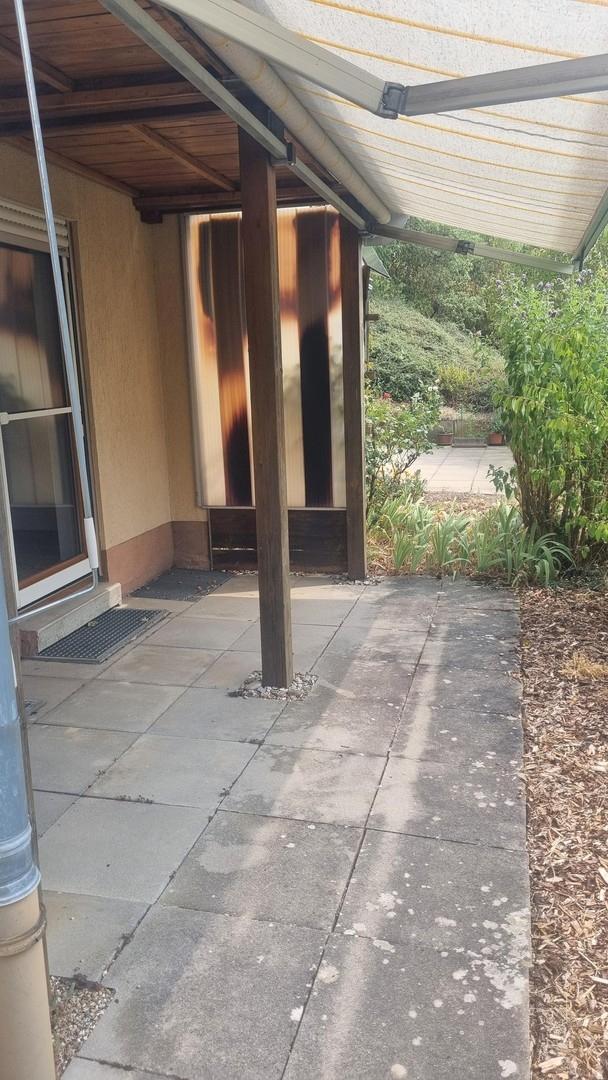 Terrasse vor dem Wohnzimmer