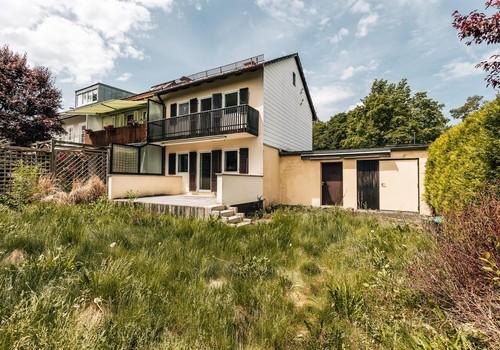 Haus Gartenansicht Garage 2