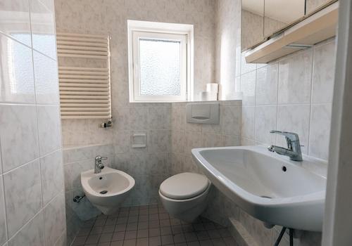 Badezimmer 1.OG