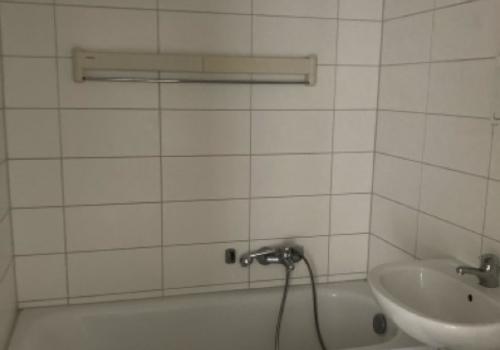Badezimmer mit Wanne