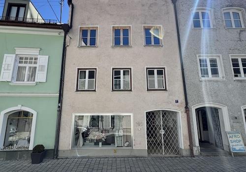 Haus Front
