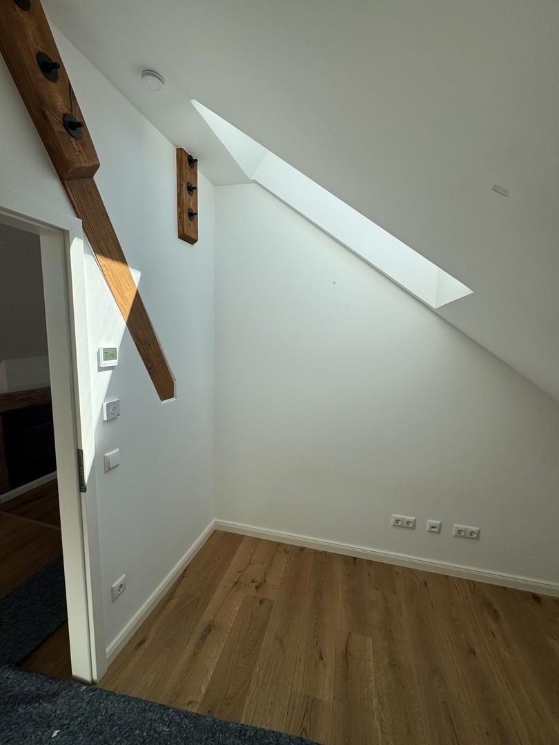 Zimmer 5, Foto 1, DG