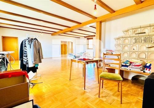 OG Gebäudeteil 1 / Saal / Wohnzimmer