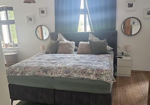 Schlafzimmer 1 OG