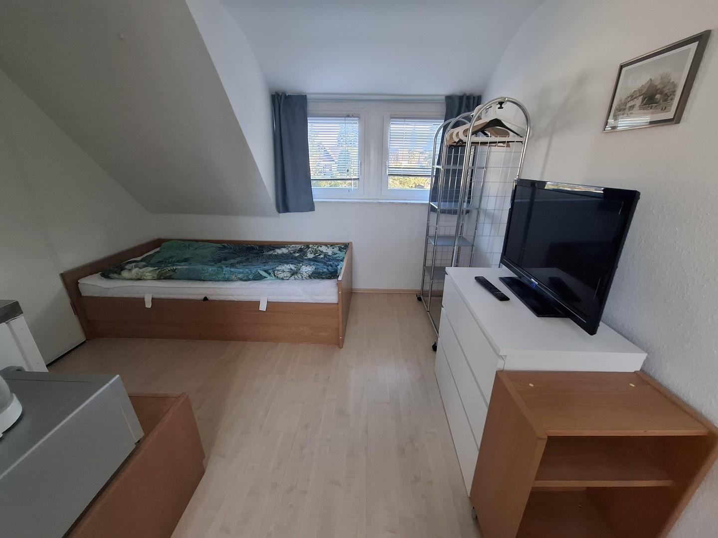 Bett/TV