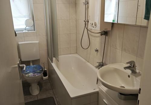 Bad / WC