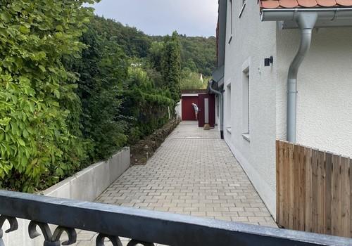 Zugang zu Haus 2
