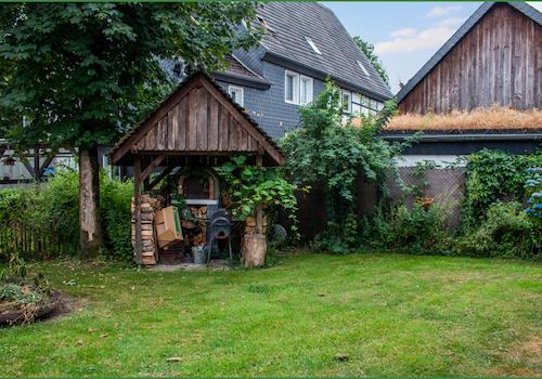 Steinofen im Garten