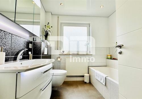 Bad Wanne / Dusche