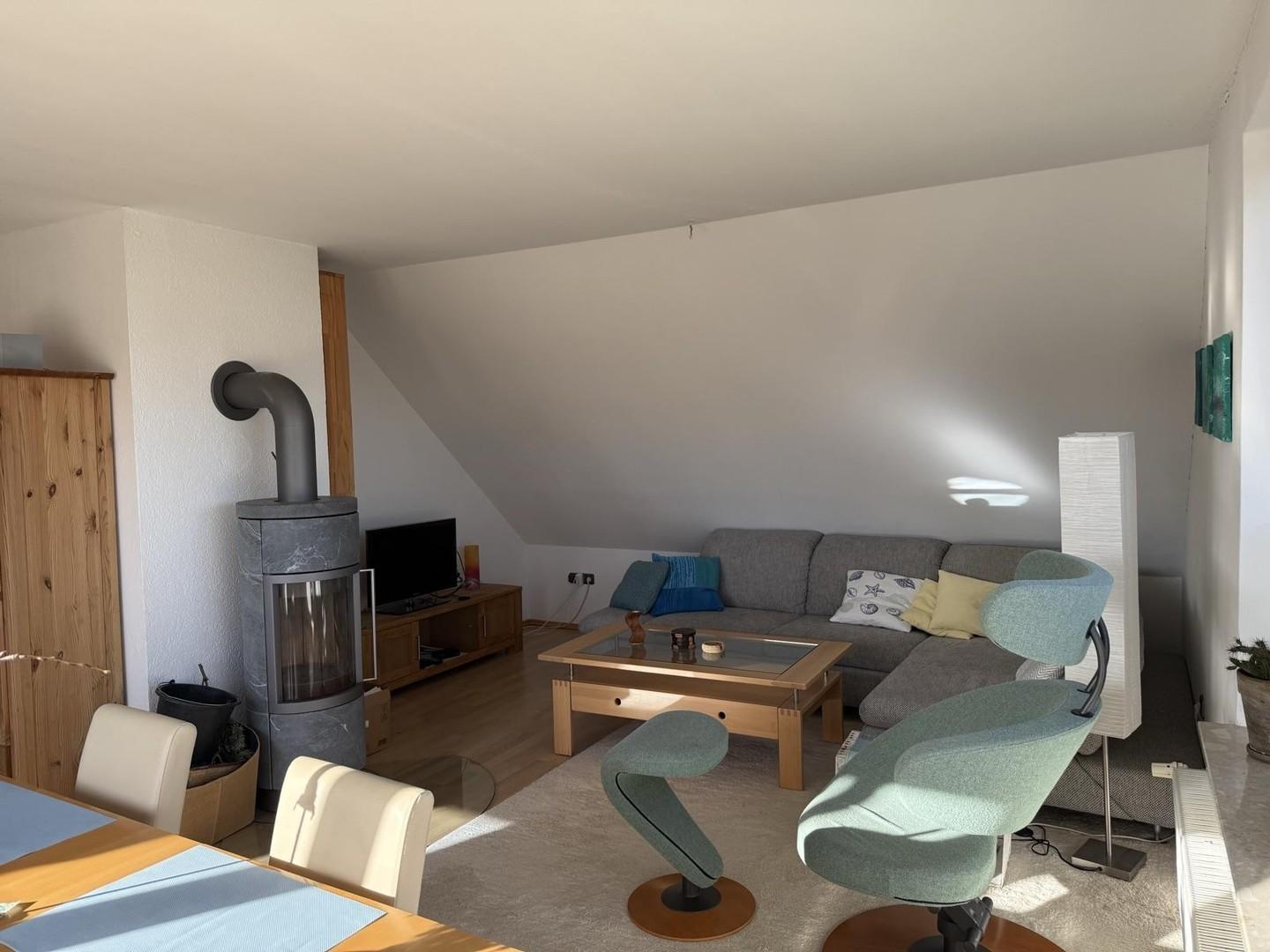 Wohnzimmer mit Kamin