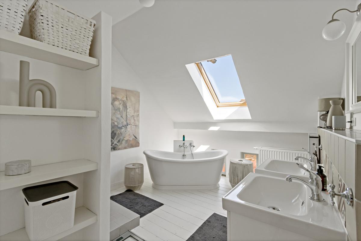 Badezimmer 1 im OG Badewanne 