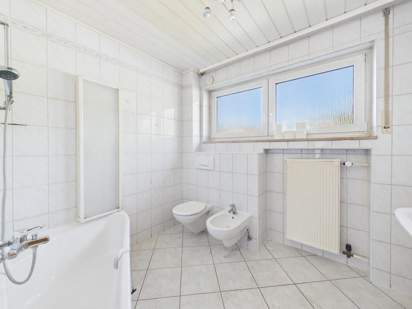 1.Etage Bad mit Badewanne