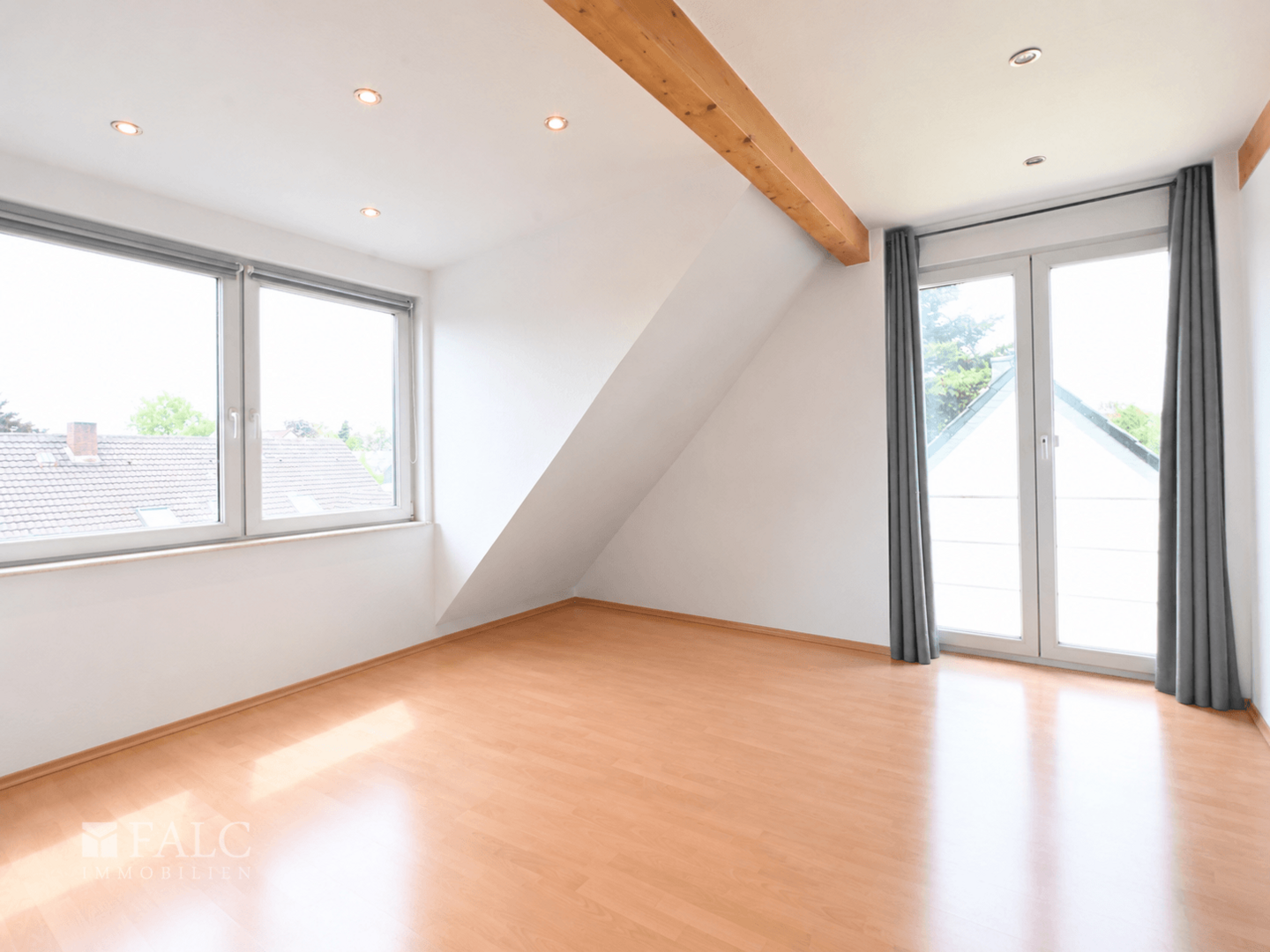 Wohnzimmer 1OG - virtuell bearbeitet