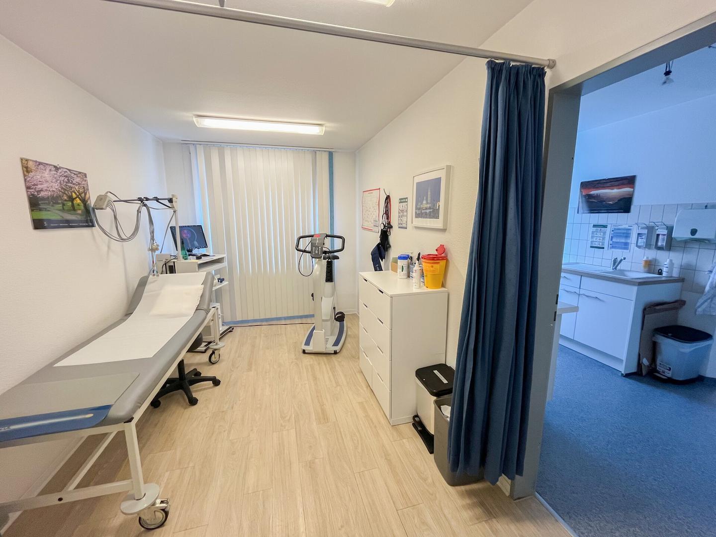 Behandlungsraum 1