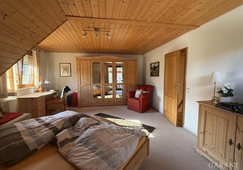 Schlafzimmer DG