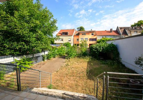 Garten von Terrasse
