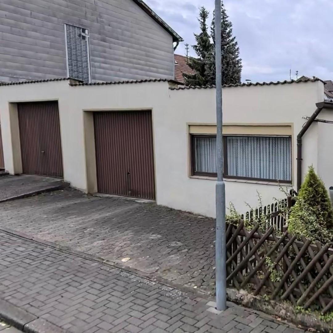 Garagen mit Gartenhaus