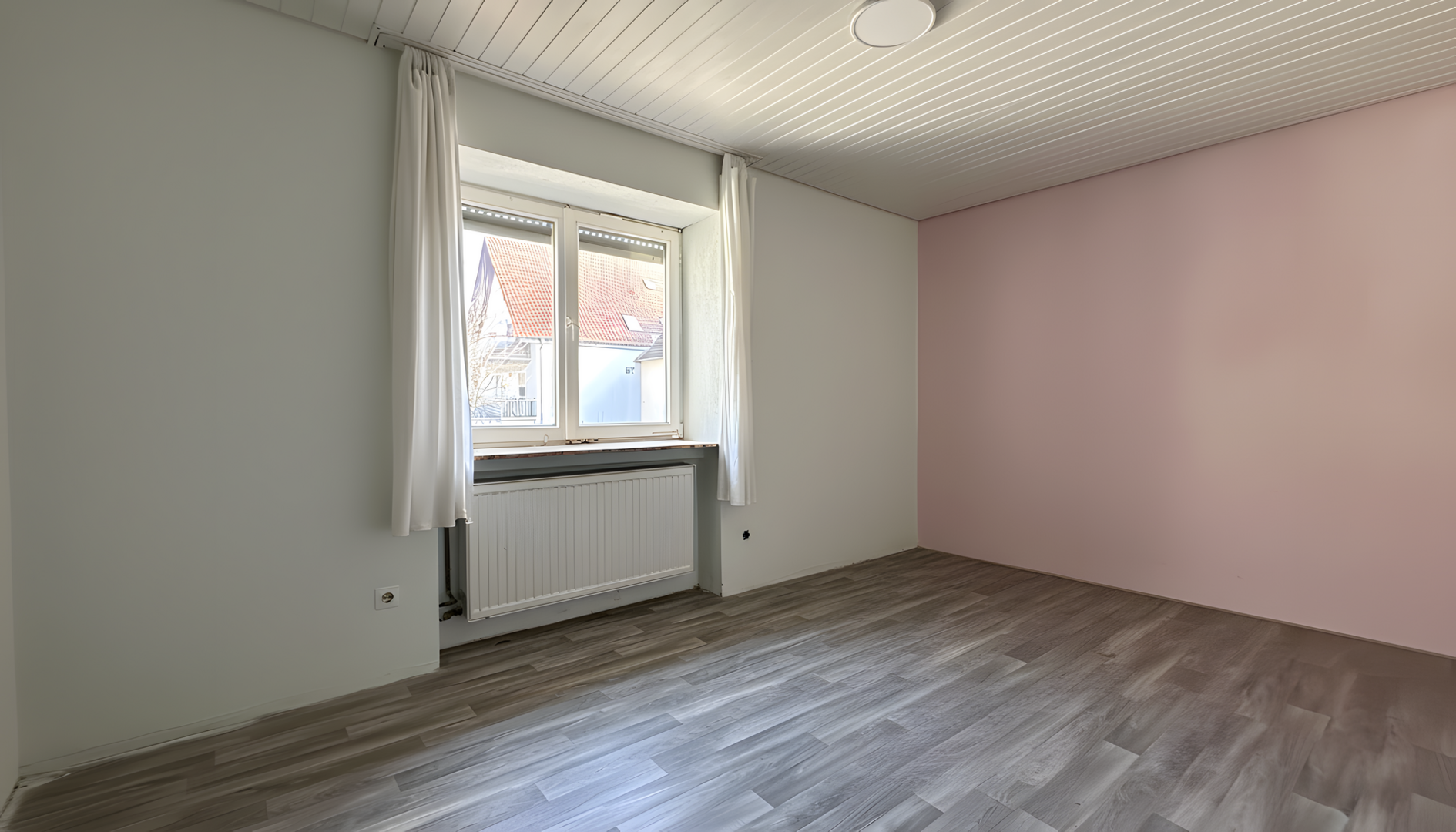 6. Zimmer (OG)