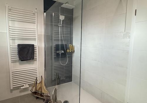 Badezimmer EG