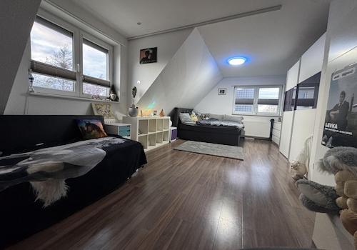Zimmer 1 OG
