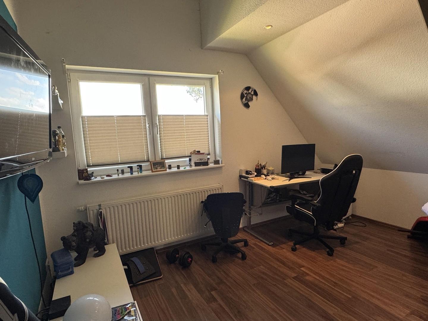 Zimmer 2 OG