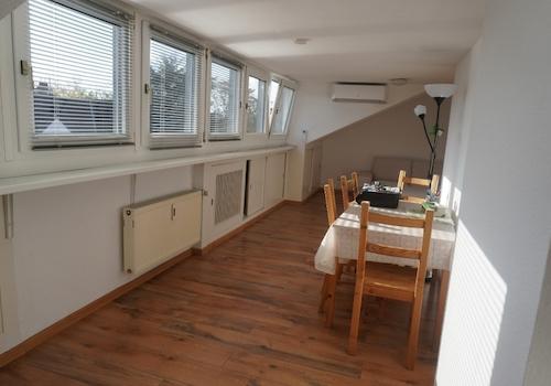 Wohnzimmer 3
