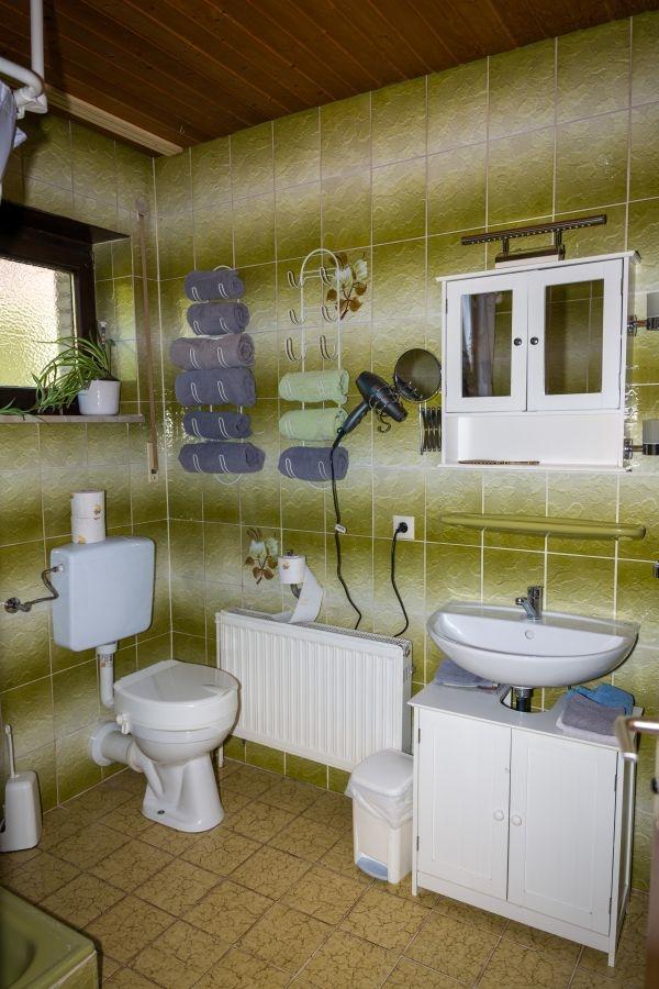 010 Bad Dusche