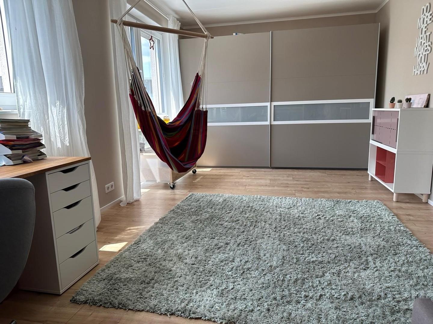Schlafzimmer 1