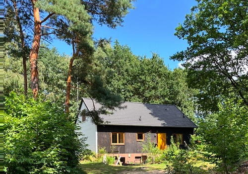 Haus und Auffahrt