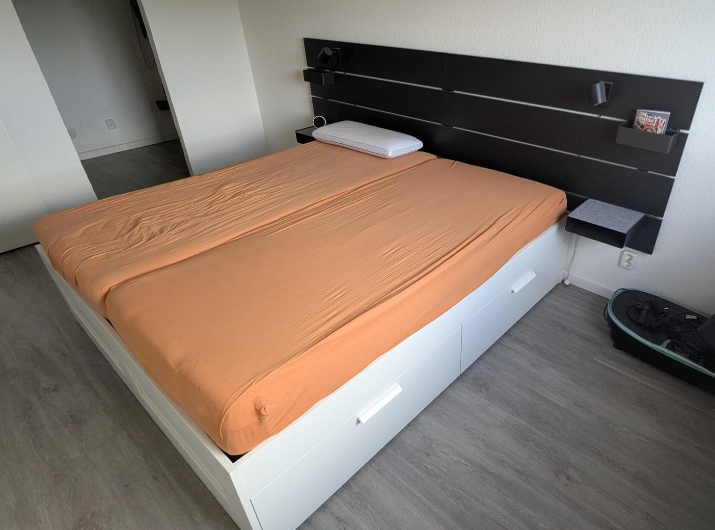 Schlafzimmer Bett