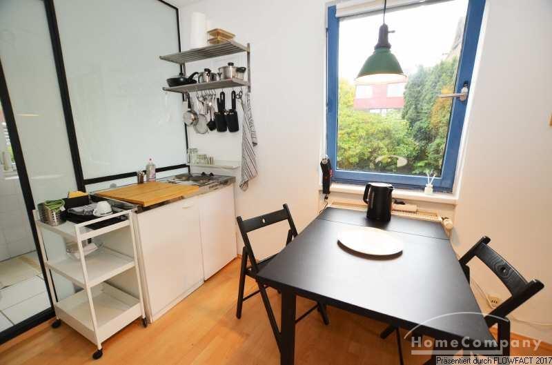 Pantry mit Esstisch