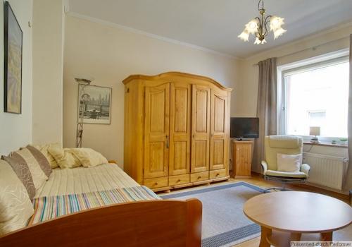 Schlafzimmer2