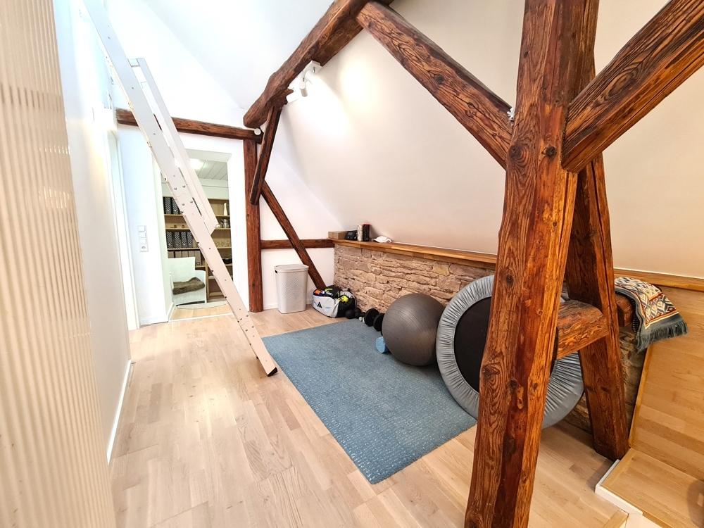 schönes Sichtgebälk