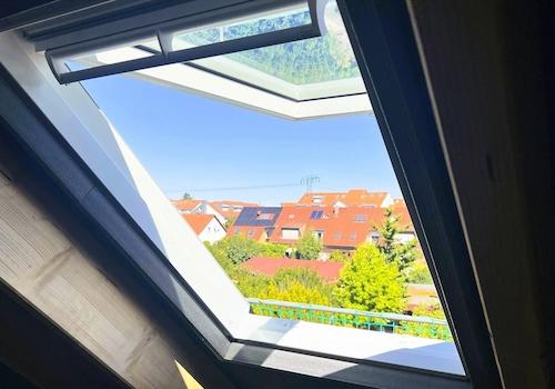 Dachfenster mit weitem Blick