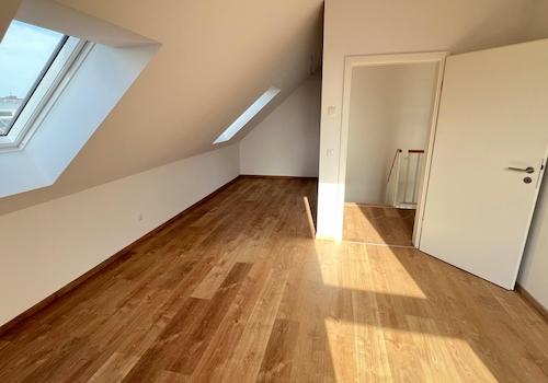 Zimmer 1 DG